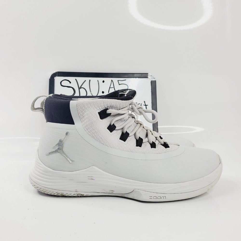 Jordan Mens Ultra Fly 2 TB 921211-011 White Basketball Sneaker Shoes Size 12.5